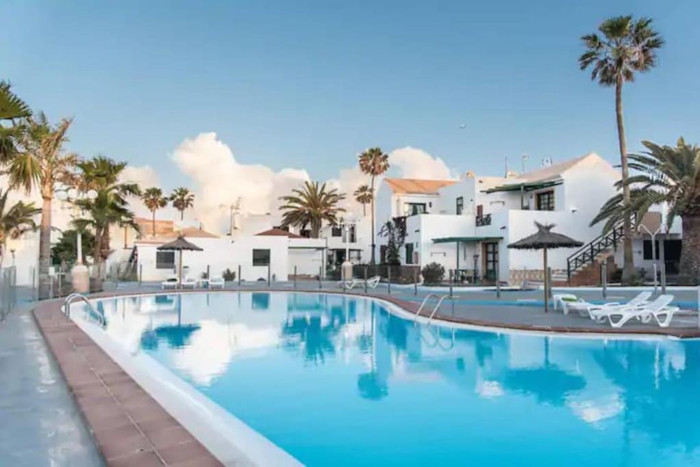 Lovely Apartment Near The Beach With Pool & Wifi Caleta De Fuste Eksteriør billede